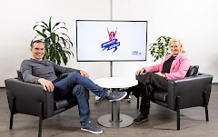 Vidocastin juontaja Tapio Ala-Rautalahti ja jakson vieras Kirsi Naukkarinen